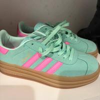 Scarpe Adidas modello gazzelle