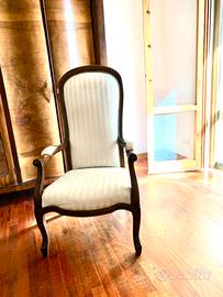 Due poltrone spalliera alta