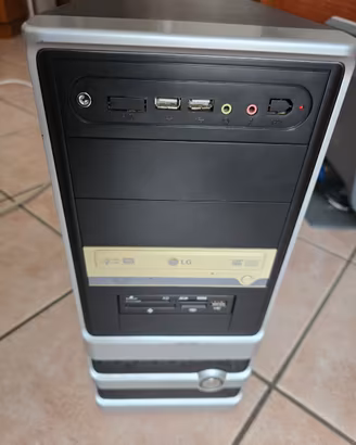 pc desktop AMD athlon 4600+ windows 7 + monitor