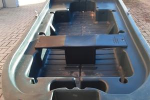 Barca da pesca a remi