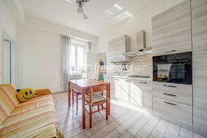 CARONNO VARESINO - BILOCALE CON CANTINA E MAGAZZIN