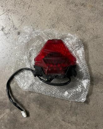 Faro (stop) posteriore Yamaha R3 2019