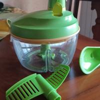 Tritatutto  e miscela della Tupperware 