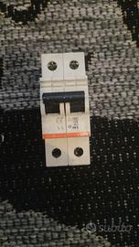 Interruttore magnetotermico 2 moduli marca ABB C16