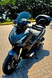 Honda Adv 350
