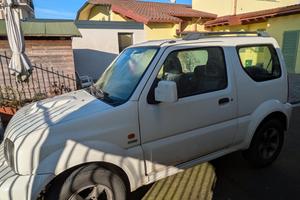 Suzuki Jimny 1.5 DDiS 4wd bianco