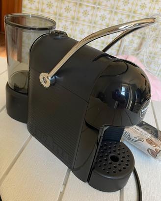 macchina caffe lavazza a modo mio-jolie mai usata 