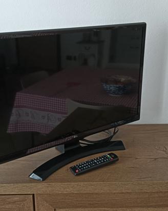 TV SCHERMO PIATTO - LG- cm 64