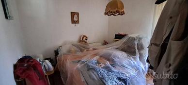 Immobile in asta di 186 m² con 2 locali e box auto