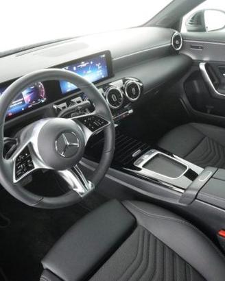 MERCEDES-BENZ A 180 A 180 Automatic Progressive