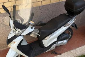 Honda Sh 125 - bauletto e doppio disco