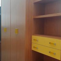 ARMADIO CILIEGIO LACCATO GIALLO