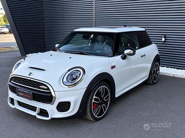 MINI Mini 2.0 John Cooper Works Challenge Edi...