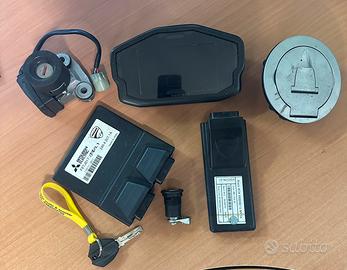 Kit blocchetto strumento e centralina Ducati 1199