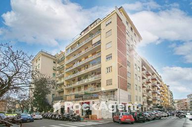 QUADRILOCALE - VIA COLLALTO SABINO - A DUE PASSI D