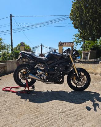 Triumph Street triple 675
