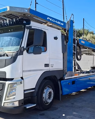 Bisarca  Volvo  Euro 6  su Rollfo Pegasus 