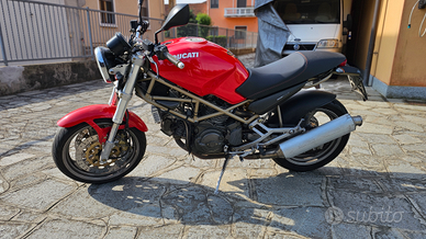 Ducati Monster 750