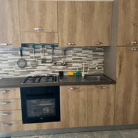 cucina ,letto matrimodue armadi praticamente nuovi