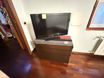 TV e scaffale in legno PREZZO NEGOZIABILE