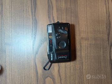 Vecchia macchinetta a pellicola automatica