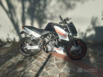KTM superduke 990