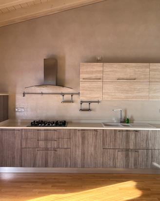 Cucina completa 450 x 60 top al quarzo