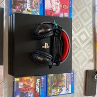 play 4 pro con giochi e cuffie