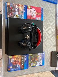 play 4 pro con giochi e cuffie