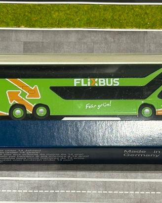 Flixbus scala H0 1:87 marca Rietze e Awm