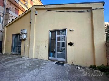 UFFICIO LOCATO CON INGRESSO AUTONOMO