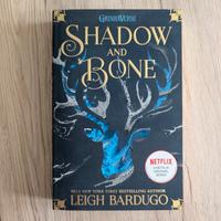 Libro "Shadow and Bone"