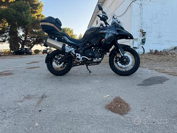 Benelli trk 502x
