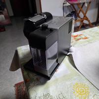 macchina del caffé delonghi lattissima