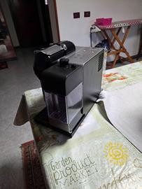 macchina del caffé delonghi lattissima