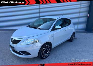 LANCIA Ypsilon 1.2 fire 69 CV 5 porte Gold OK NE