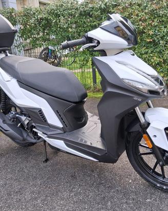 KYMCO AGILITY S 125cc WHITE + BAULETTO