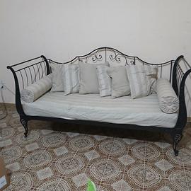 Divanetto/Letto singolo ferro battuto conmaterasso