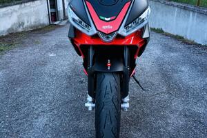 Aprilia Tuono 660
