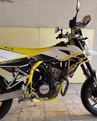 SWM SM125 R