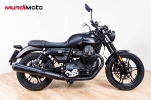 MOTO GUZZI V7 III STONE - 2019