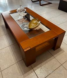 Tavolino salotto in legno. Noce