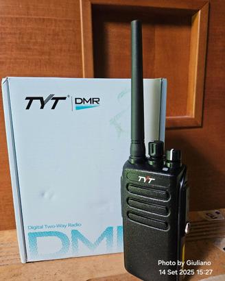 RADIO PALMARE ANALOGICA/DIGITALE TYT MD 680 VHF