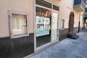 Pozzuoli centro storico, locale commerciale mq 35