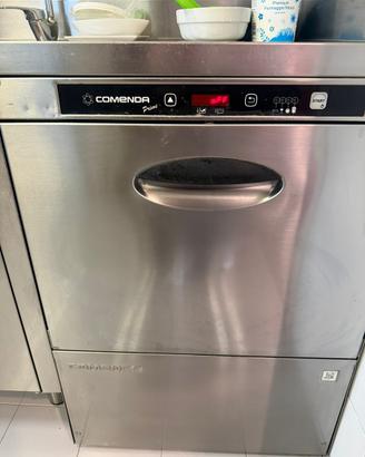 Lavastoviglie professionale