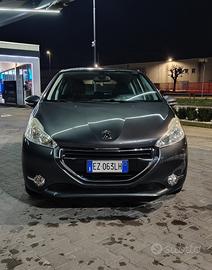 Peugeot 208 2015 ADATTA PER NEOPATENTATI