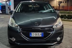 Peugeot 208 2015 ADATTA PER NEOPATENTATI