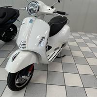 Piaggio Vespa 300 GTS hpe