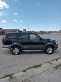 Nissan terrano II 
