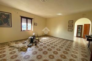 5 LOCALI A CAMPOLI APPENNINO